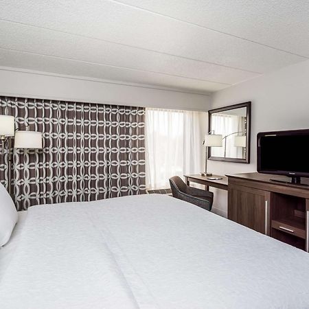 Hampton Inn Dover Exteriör bild
