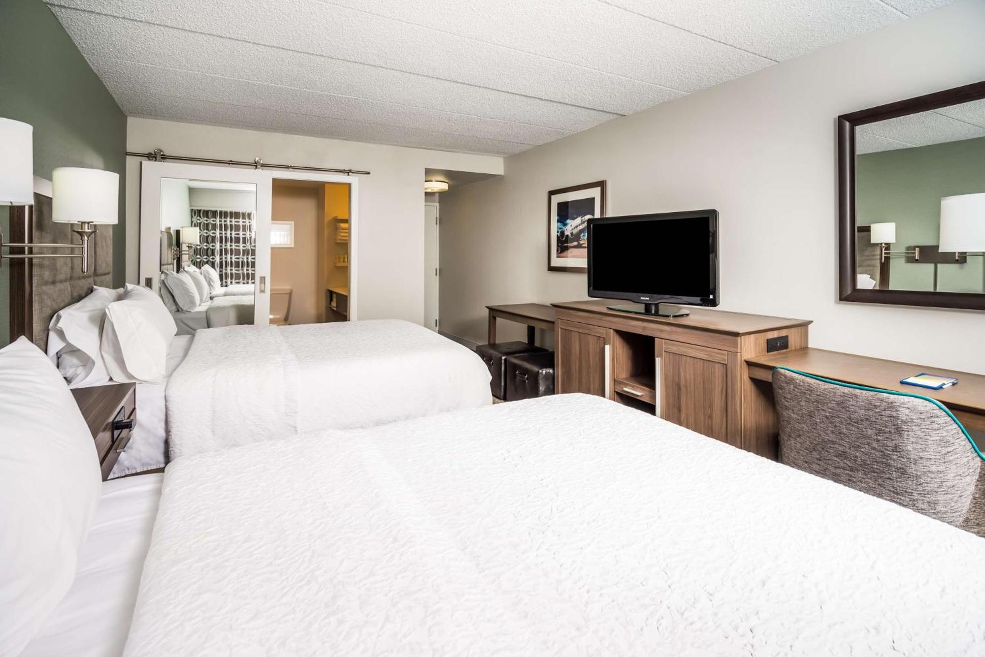 Hampton Inn Dover Exteriör bild