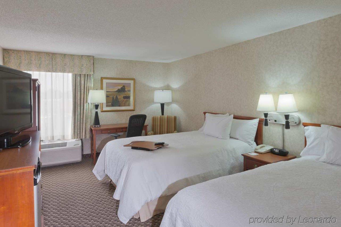 Hampton Inn Dover Exteriör bild