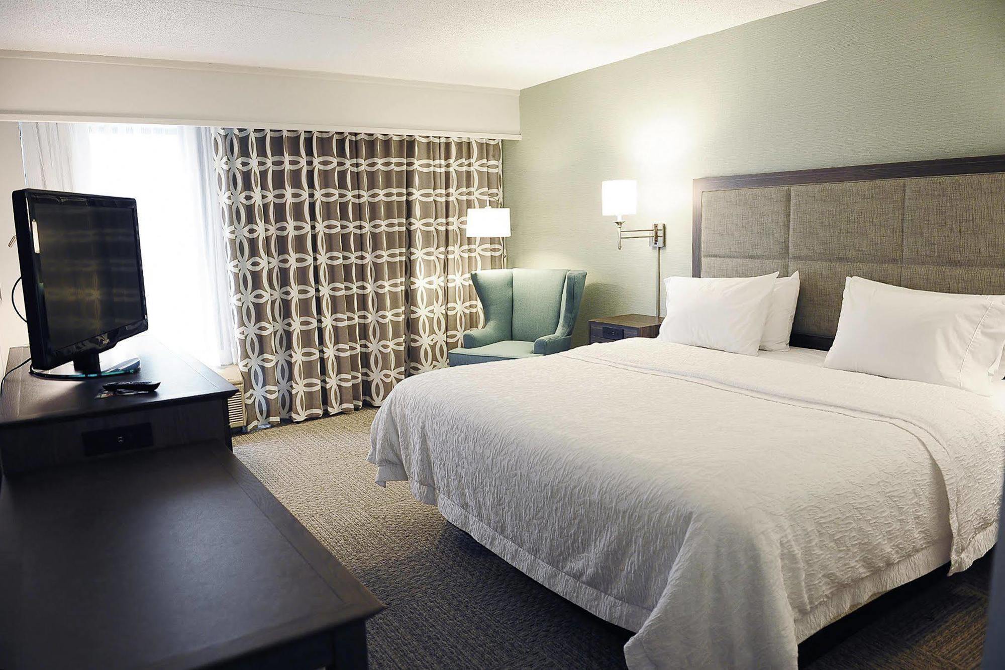 Hampton Inn Dover Exteriör bild