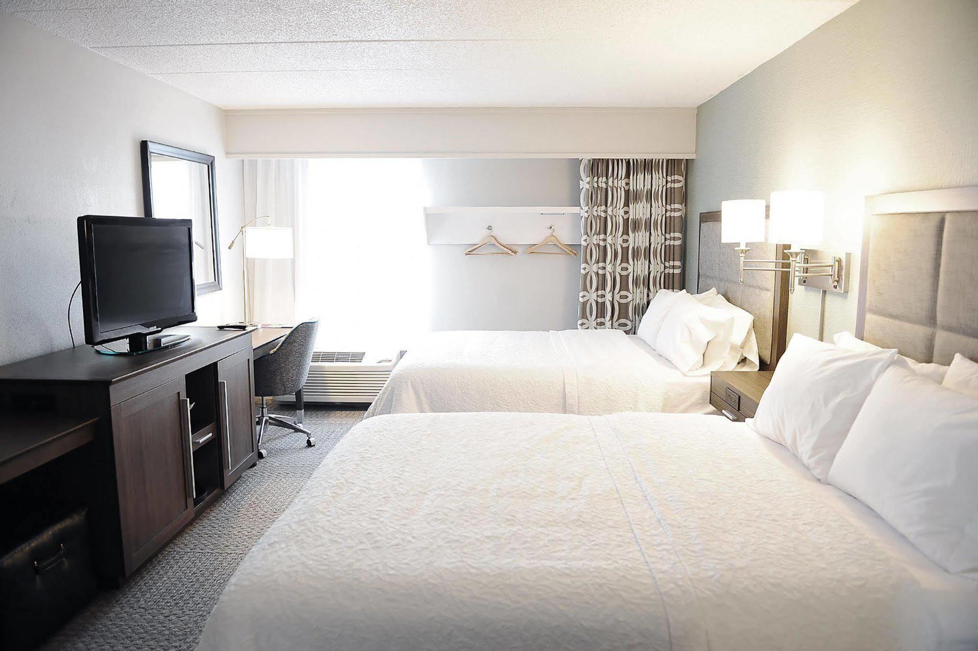 Hampton Inn Dover Exteriör bild