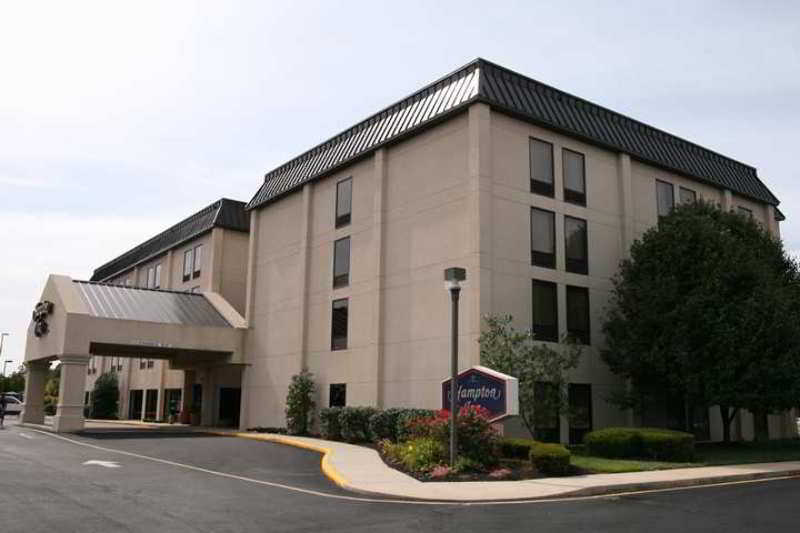 Hampton Inn Dover Exteriör bild
